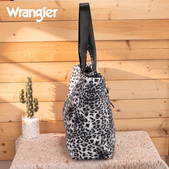 Wrangler Leopard Print Large Tote/Crossbody Black - Picture 4 of 7